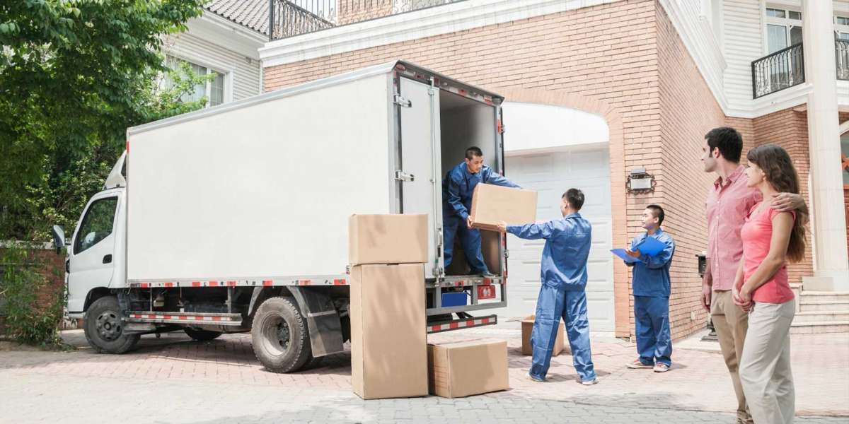 What is it that makes M4 Movers the best International Movers & Packers in UAE?