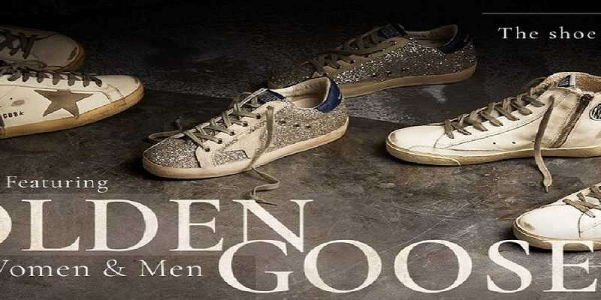 Golden Goose Sneakers luminous and bold