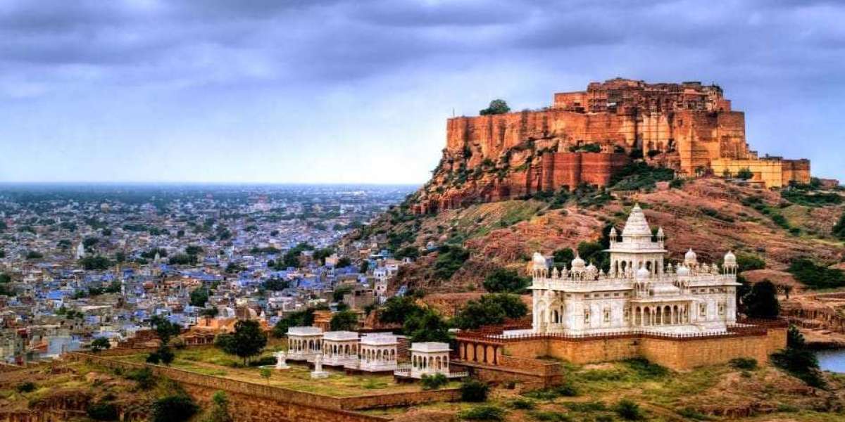 Travel Around Rajasthan's Top Tourist Destination With JCR Cab