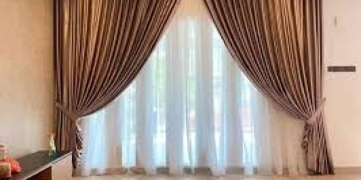 Guide to Blackout Curtains: Benefits and Applications Explained